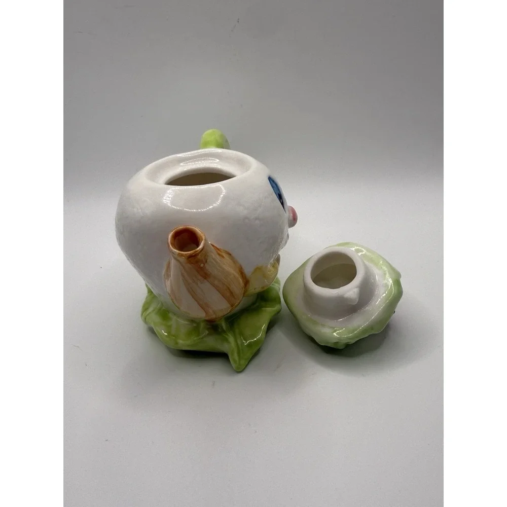 Anthropomorphic Vegetable Face Ceramic Teapot Ladybug Leaf Lid Smiling Goofy